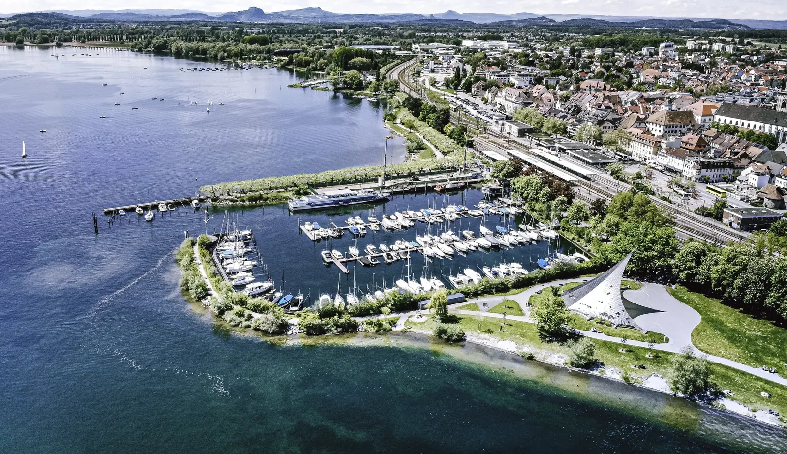 Luftbild vom Hafen in Radolfzell